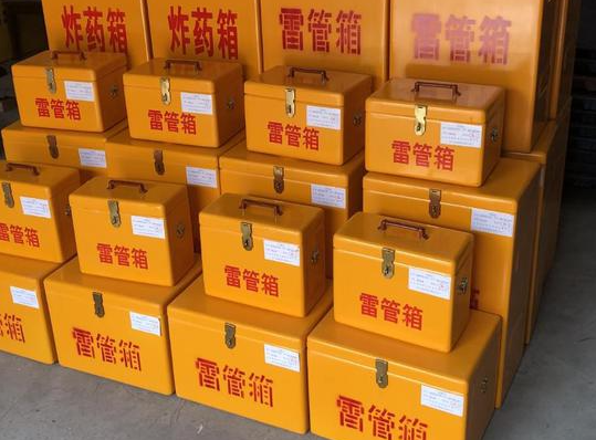 黄埔玻璃钢雷管箱的使用寿命一般是多少？